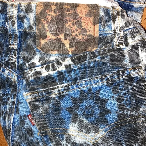SUPER RARE HAND BATIK sz 7 vintage Levi’s button fly made in USA hi waist jeans - Picture 5 of 6